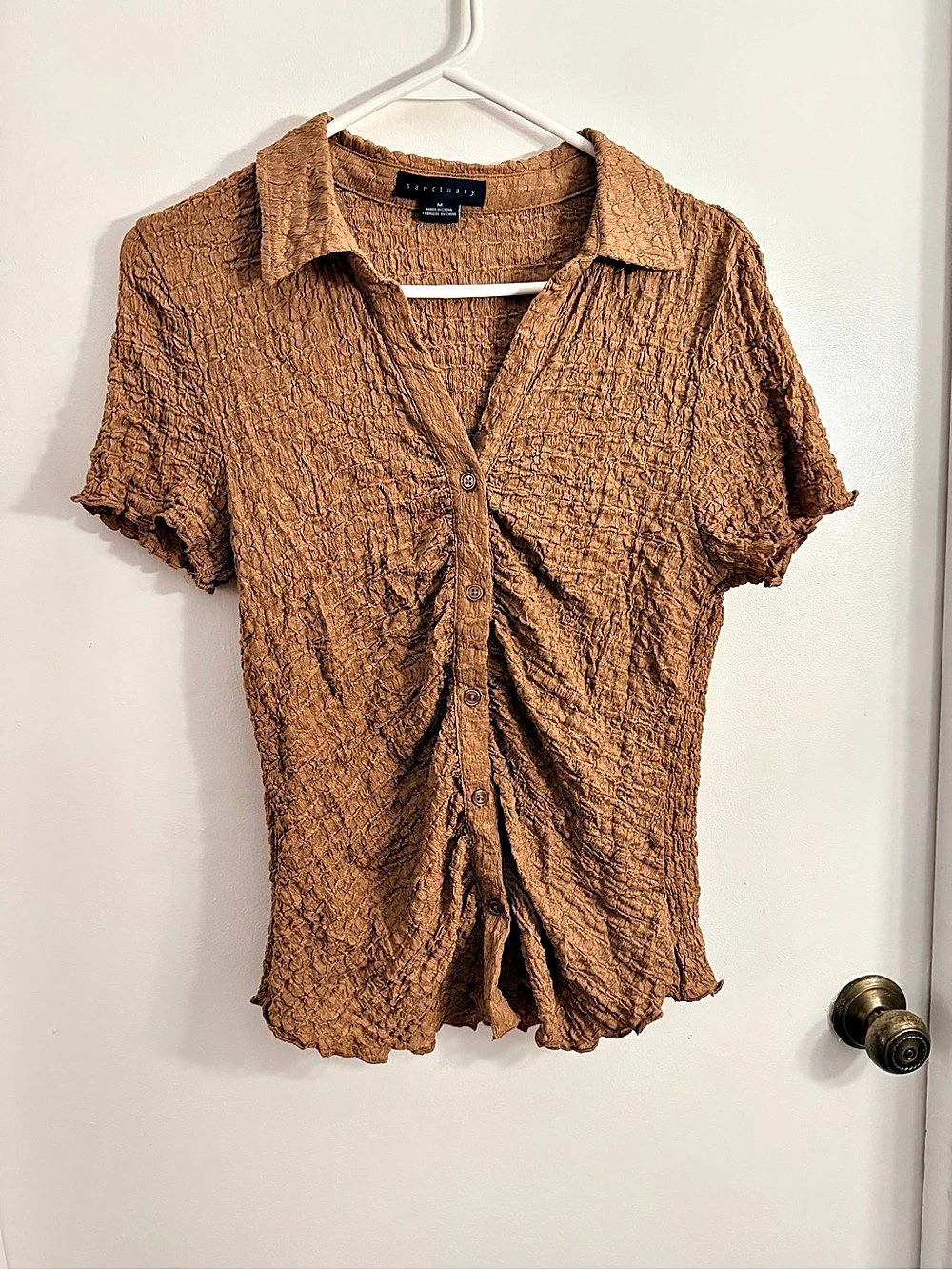 Sanctuary Short Sleeve Button Front Top in Brown Size Medium